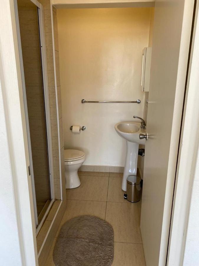 Tenbury Beach Apartment เดอร์บัน ภายนอก รูปภาพ