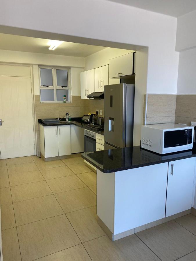 Tenbury Beach Apartment เดอร์บัน ภายนอก รูปภาพ