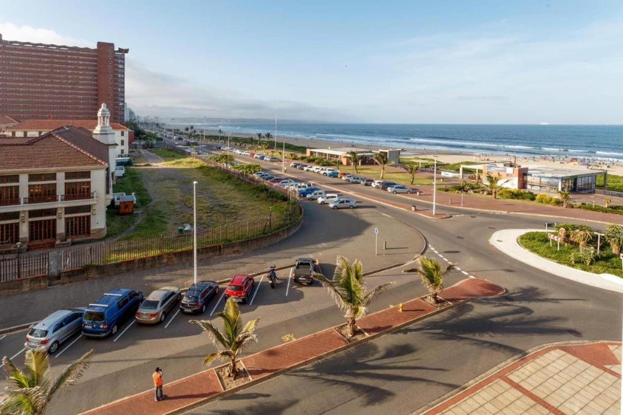 Tenbury Beach Apartment เดอร์บัน ภายนอก รูปภาพ